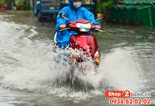 Xe tay ga bị ngập nước nhưng không chết máy có cần bảo dưỡng không - 1