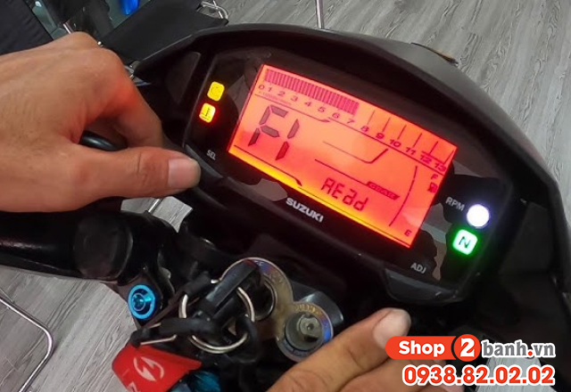 Hướng dẫn cách tắt đèn báo nhớt oil change trên xe raider - 2