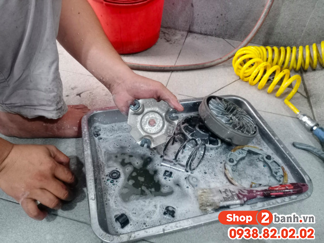 Xe công nghệ chạy bao lâu thì nên vệ sinh nồi xe tay ga - 2
