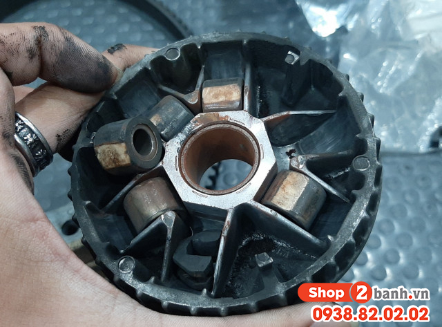 Bên trong nồi xe ga bị dính nhớt nguyên nhân và cách khắc phục - 3