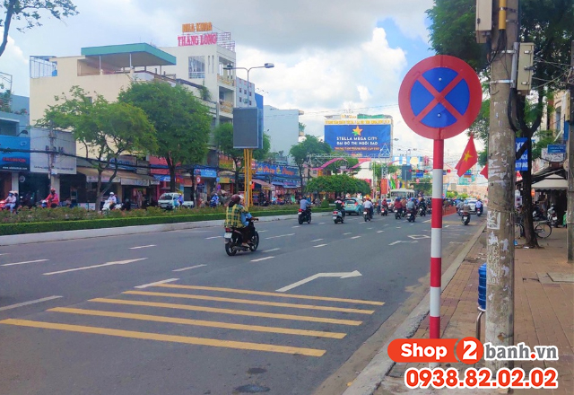 Đường có 4 làn xe thì xe máy đi làn nào - 2