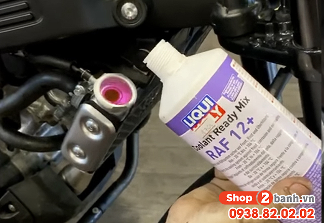 Cách vệ sinh két nước và thay nước làm mát xe xs155r - 5