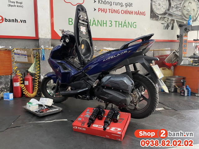 Cách kiểm tra phuộc sau xe máy có bị hư hỏng gì không - 4