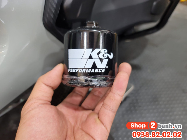 Xe mô tô honda cb1000 hornet chạy roda thì thay nhớt máy như thế nào - 2