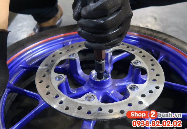Vòng bi bạc đạn bánh xe máy bị rỉ sét phải làm sao - 4