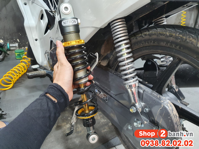 Phuộc sau xe future led cứng giảm xóc kém phải làm sao - 6