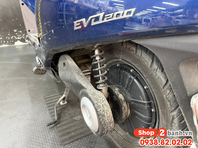 Phuộc sau xe điện evo 200 bị cứng ít nhún phải làm sao - 2