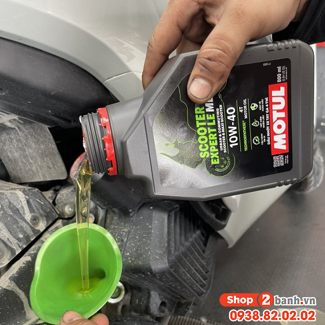 Nhớt motul scooter expert le 10w40 08l - 2