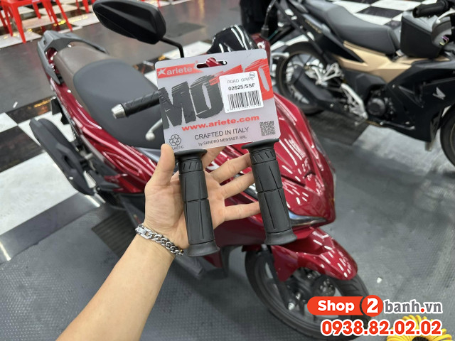 Tổng hợp bao tay êm và bám tốt cho yadea velax mới nhất hiện nay - 4