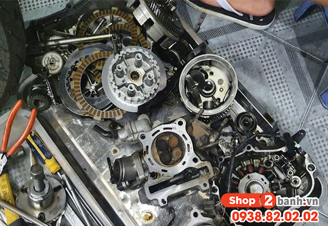 Dấu hiệu nhận biết xe tay ga bị bó máy - 2