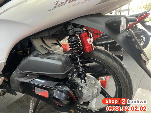 Xe janus có mấy phuộc nhún sau có tăng chỉnh được không - 3