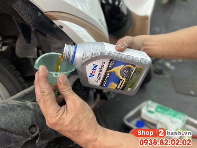 Nhớt mobil super moto scooter 10w40 800ml - 3