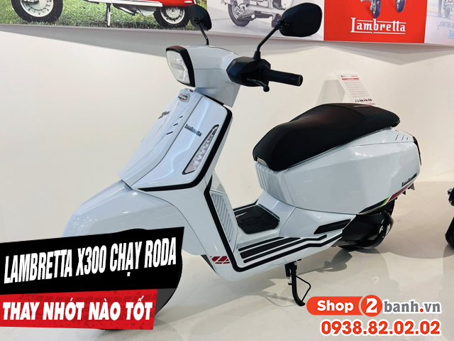 Xe tay ga lambretta x300 chạy roda thì thay nhớt như thế nào - 1