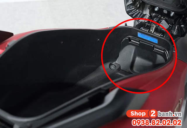 Bình ắc quy xe adv 160 nằm ở đâu cách thay thế như thế nào - 2