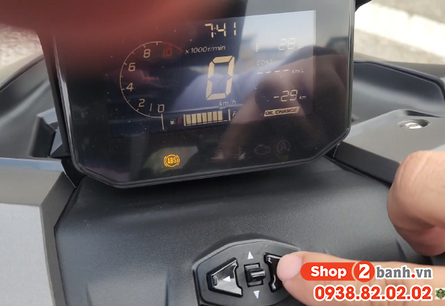 Hướng dẫn cách tắt đèn báo nhớt oil change trên xe adv350 - 2