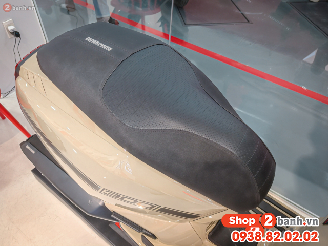 Cách mở bình xăng mở cốp xe lambretta x300 - 3