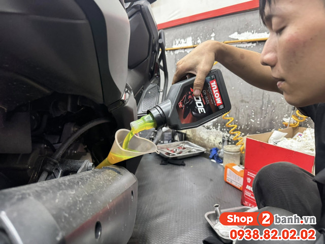 Yamaha nmax 155 thay nhớt motul 300v có được không - 3