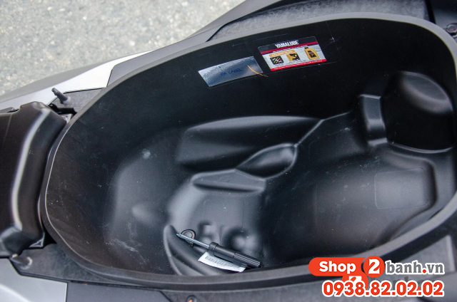 Hướng dẫn cách mở bình xăng mở cốp xe nmax 155 mới  - 3