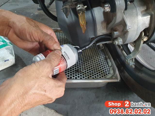 Xe máy điện honda cuv e đi bao nhiêu km thì nên thay nhớt láp hộp số - 6