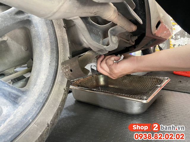 Xe janus có cần thay dầu nhớt sau kỳ nghỉ tết âm lịch không - 2