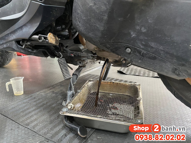 Xe tmax 560 có cần thay dầu nhớt sau kỳ nghỉ tết âm lịch không - 2