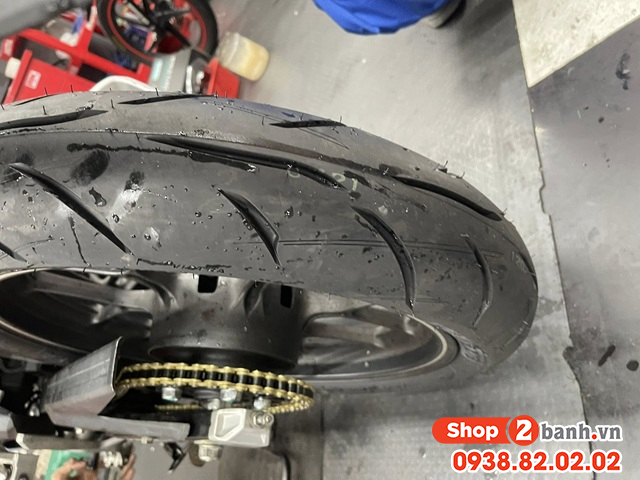 Winner r thay vỏ maxxis victra ct bám đường tốt không  - 3