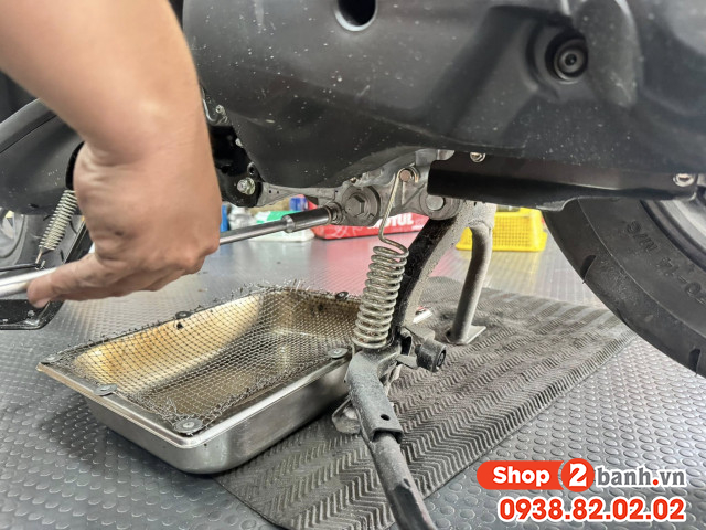 Chọn nhớt gì để xe nvx chạy xa bớt nóng máy - 2