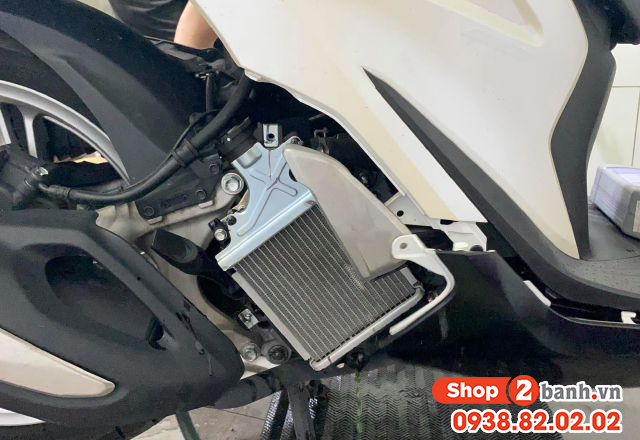 Làm sao biết được xe sh 160i đang thiếu nước làm mát - 3