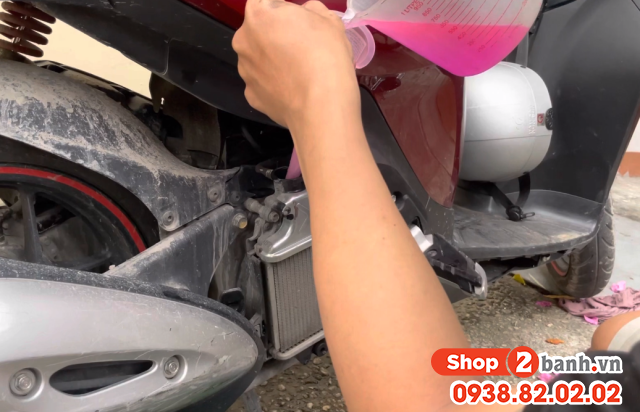 Làm sao biết được xe sh mode đang thiếu nước làm mát - 2