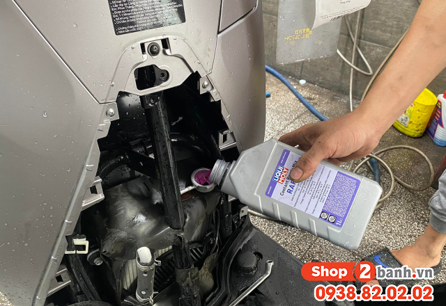 Làm sao biết được xe sh 350i đang thiếu nước làm mát - 1