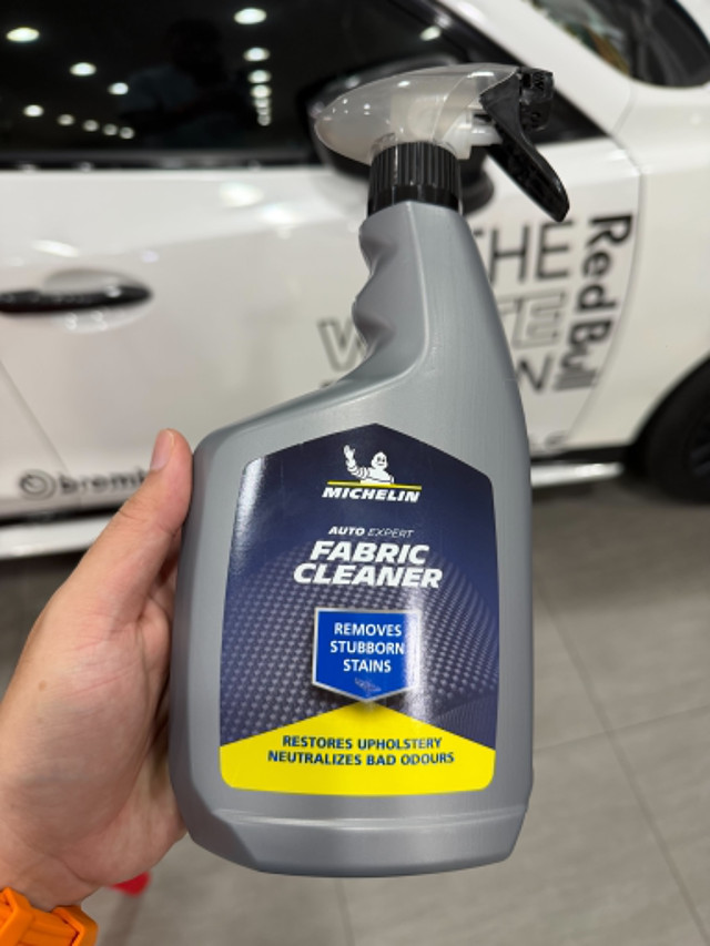 Chai vệ sinh đa năng michelin 31425 fabric cleaner dành cho ô tô - 1