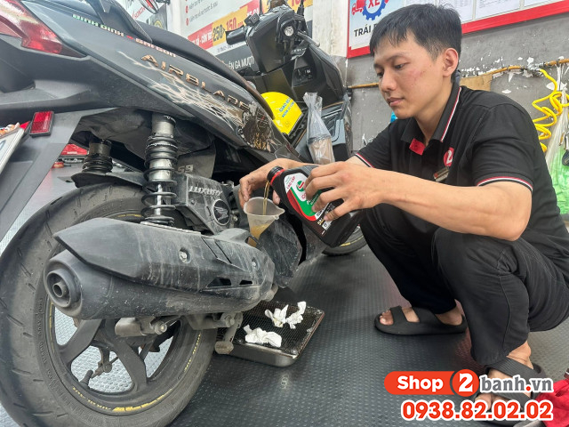 Honda air blade đi nhớt castrol ultimate 10w30 có mát máy không - 2