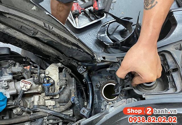Lưới lọc xăng xe honda air blade nằm ở đâu - 2