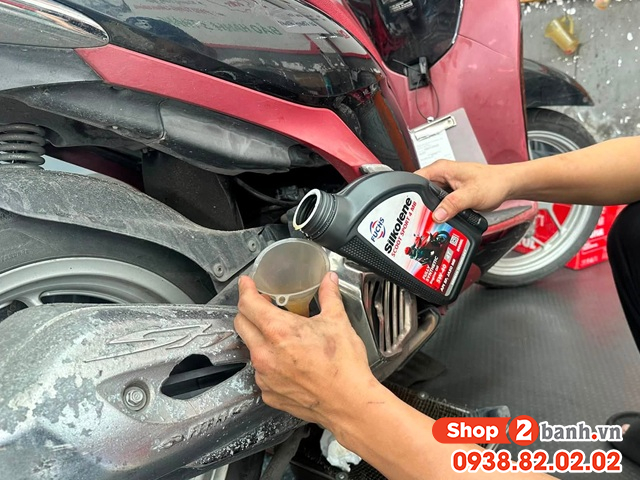 Vào mùa mưa thay nhớt cho xe tay ga cần lưu ý những gì - 11