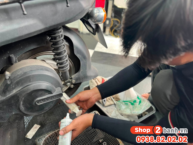 Nhớt láp hộp số xe điện honda benly e bao nhiêu ml thay loại nào tốt - 2