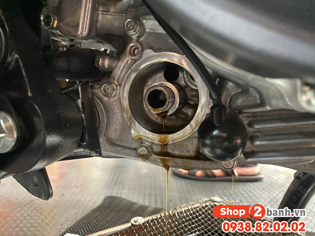 Sau lễ 29 có nên thay nhớt cho xe sh350i 4val để đảm bảo hiệu suất - 2
