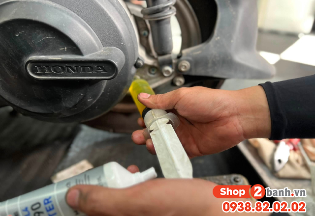 Nhớt hộp số nhớt láp xe máy điện bao lâu thì nên thay định kỳ - 2