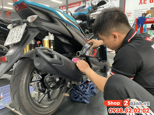 Sau lễ 29 có nên thay nhớt cho xe nvx 155 vva để đảm bảo hiệu suất - 2