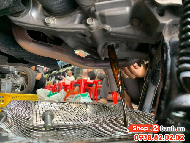 Sau lễ 29 có nên thay nhớt cho xe adv 350 4val để đảm bảo hiệu suất - 2