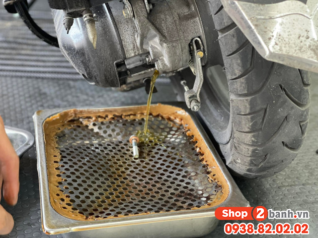 Xe ga ab bị ngập nước có cần thay nhớt lap hộp số không - 2