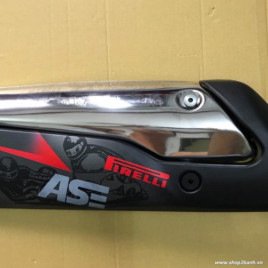 Ốp pô SH 300i ZHIPAT sơn tem 1/2 cho SH300i, SH 125i/150i 2017