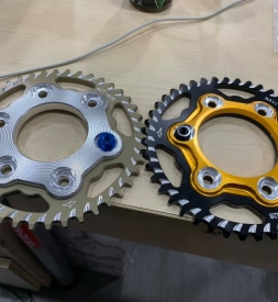 Dĩa tải nhôm CNC 2 tầng 43T cho Exciter 150