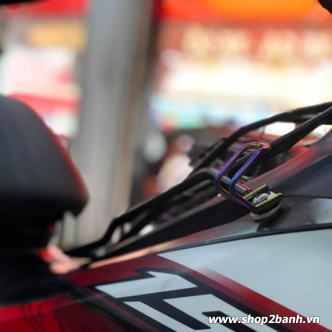 Móc treo đồ Titan