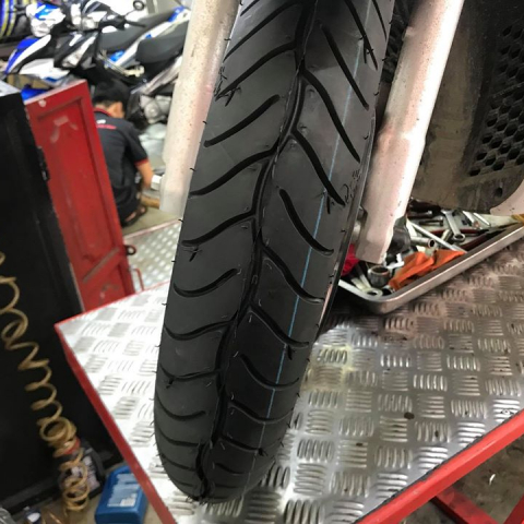 Metzeler 100/80-16 cho SH