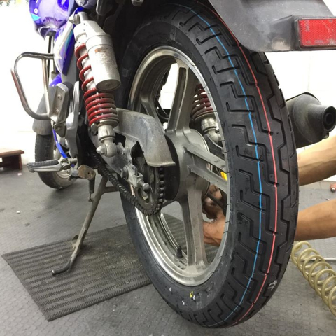 Vỏ Dunlop D404F size 110/90-18