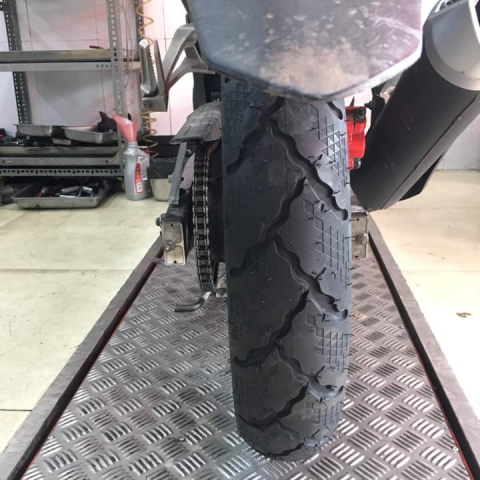 Vỏ xe Goodride H973 100/80-17