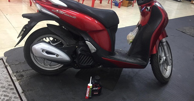 Xe SH Mode thay nhớt bao nhiêu ml?