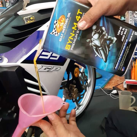 Nhớt Gulf Western Oil SYN-M 4T Premium 10W40 1L