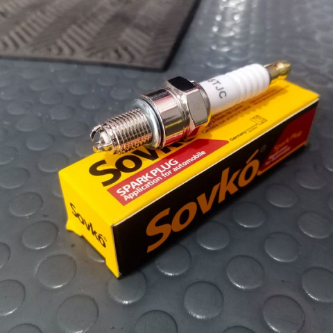 Bugi Sovko 3 chấu A6TJC chân ngắn chính hãng