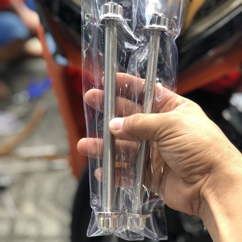 Cốt bánh trước inox Salaya cho Yamaha Exciter, Sirius, Jupiter